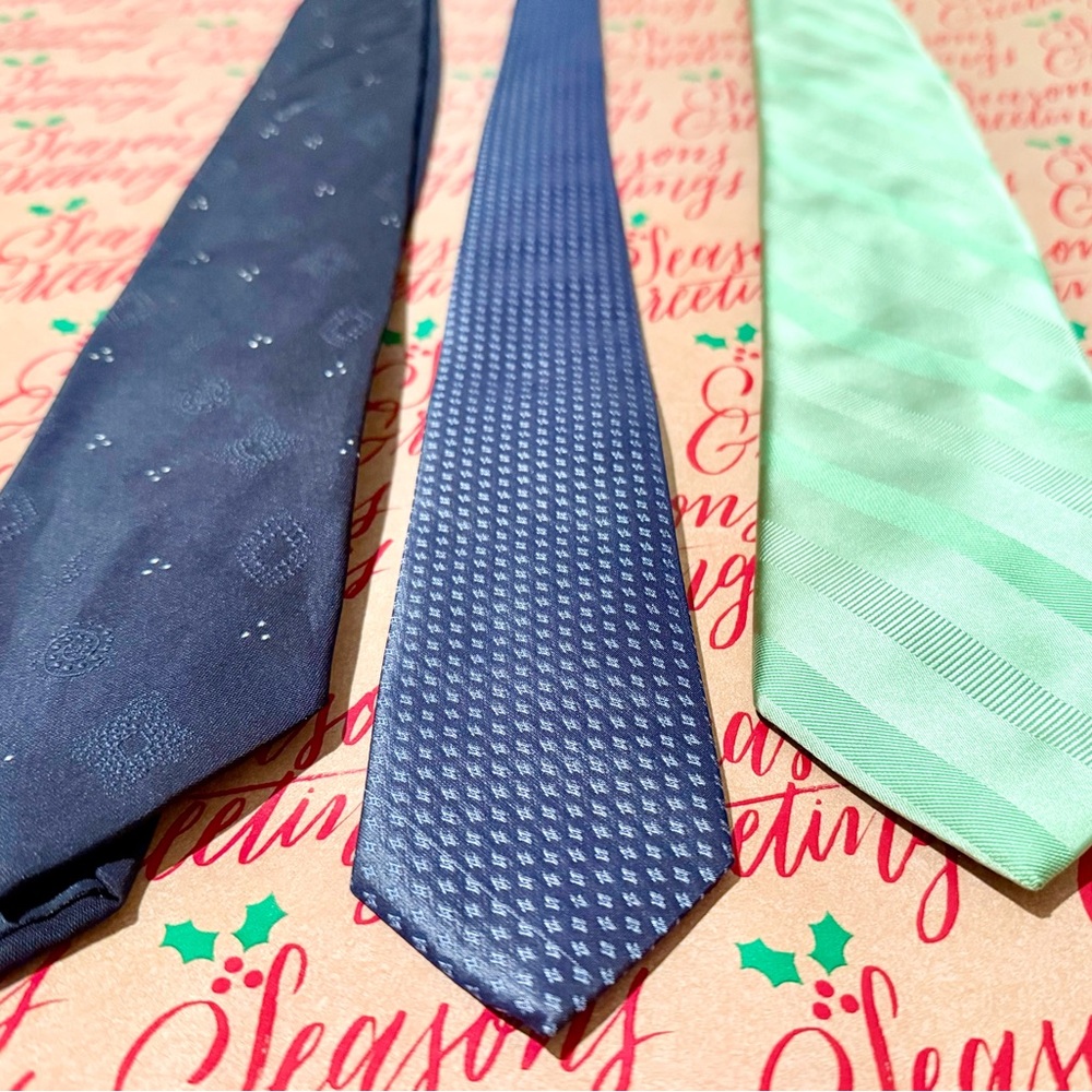 Calvin Klein Men's Tie Set - Navy and Mint